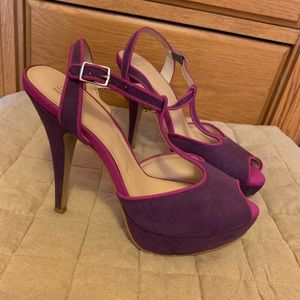 Cute purple/magenta t-pumps, size 8.5